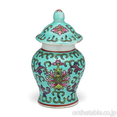 中国(景徳鎮) 花唐草