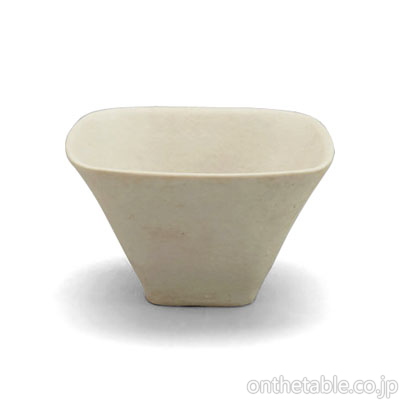 桑原典子