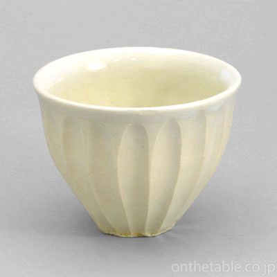 中里花子